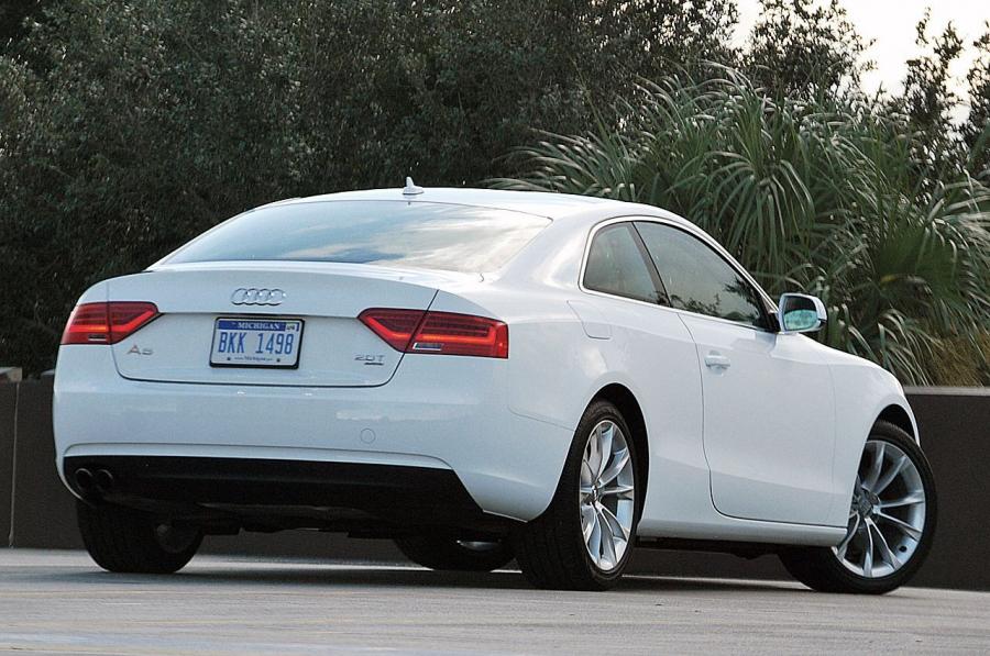  Audi A5 Coupe 2.0T 2012 года  (NA) (фото 11 из 52)